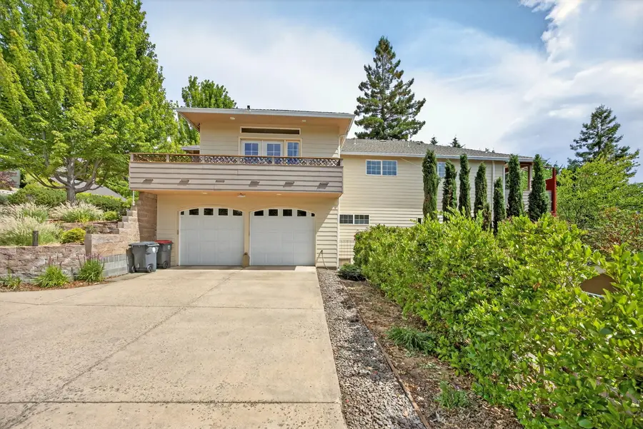 4604 Cloudcrest, Medford, OR 97504 - Image #2