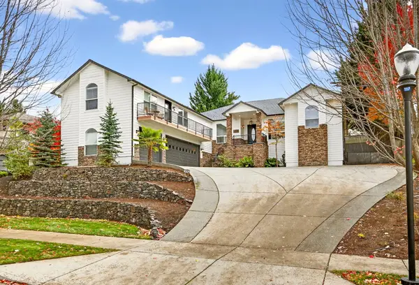 4742 Hathaway, Medford, OR 97504