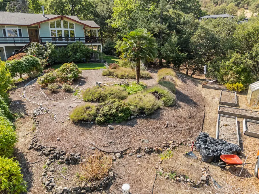 585 Nyla, Ashland, OR 97520 - Image #3