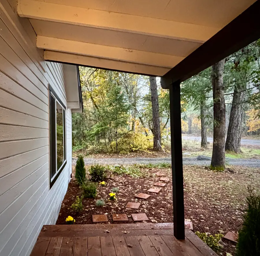 3115 Rockydale, Cave Junction, OR 97523 - Image #3