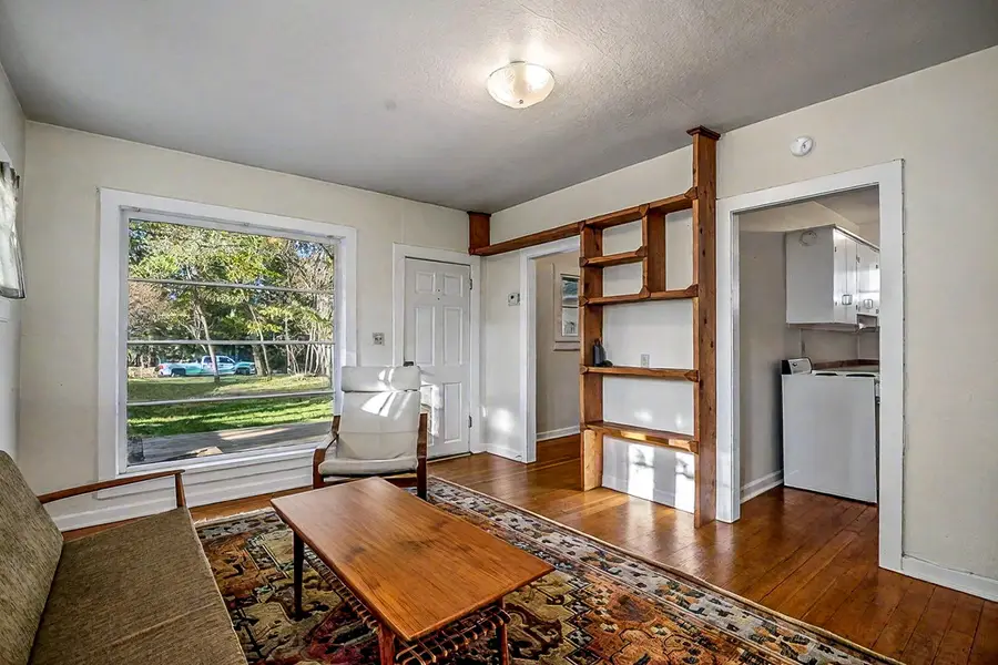 254 NW Congress Street, Bend, OR 97703 - Image #3