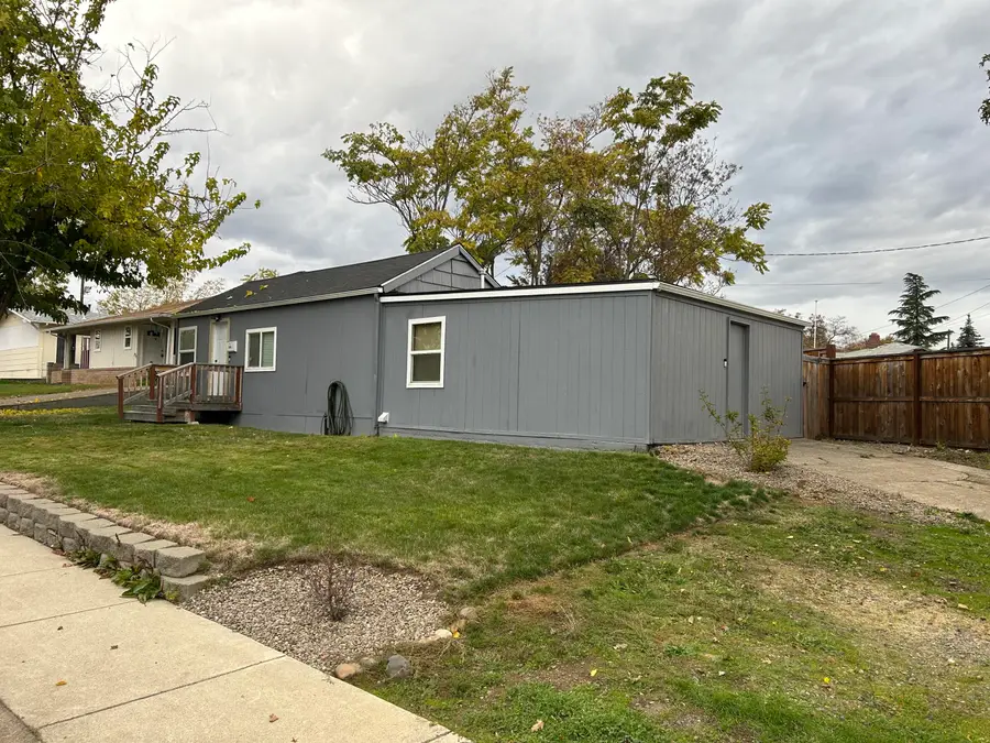 845 Manzanita Street, Central Point, OR 97502 - Image #3