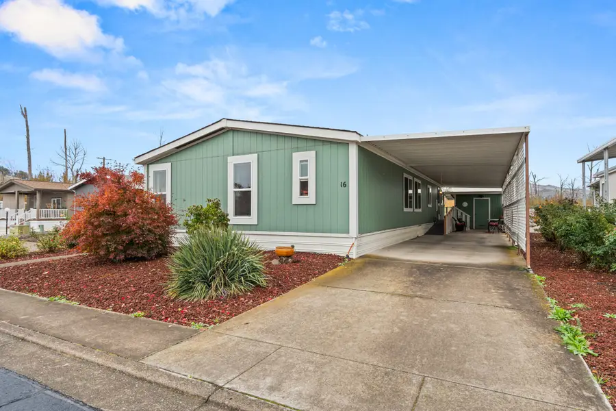 4729 S Pacific, Phoenix, OR 97535 - Image #2