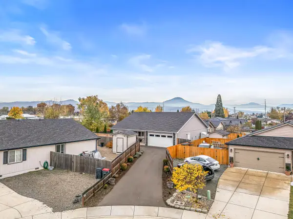 3228 Ramie, White City, OR 97503