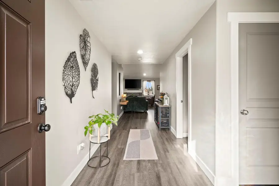 21386 NE Eagle Crossing, Bend, OR 97701 - Image #3