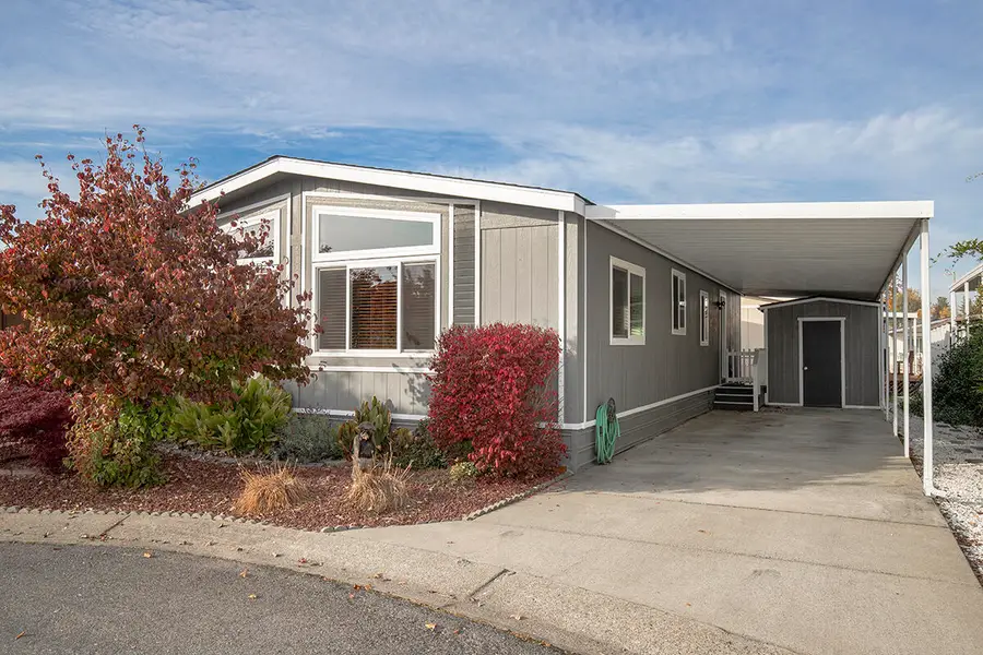 2372 Sequoia, Grants Pass, OR 97527 - Image #2