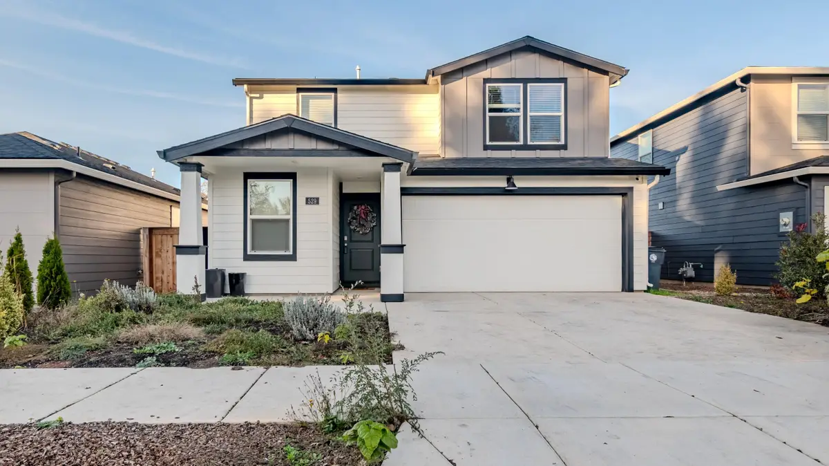 529 Black Bear, Medford, OR 97501 - Image #1