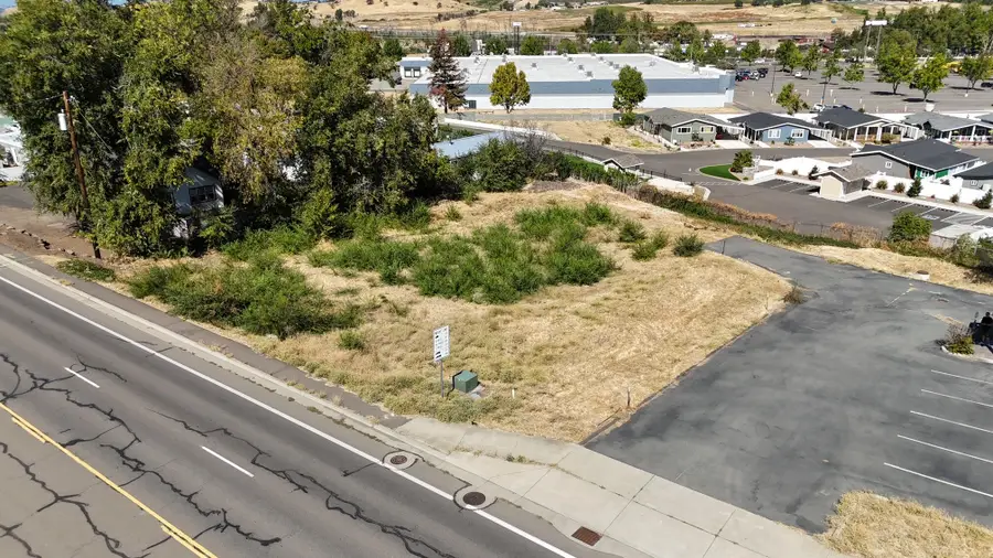 311 S Pacific Highway, Talent, OR 97540 - Image #3