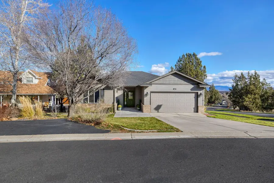 2446 SW 35th Drive, Redmond, OR 97756 - Image #2