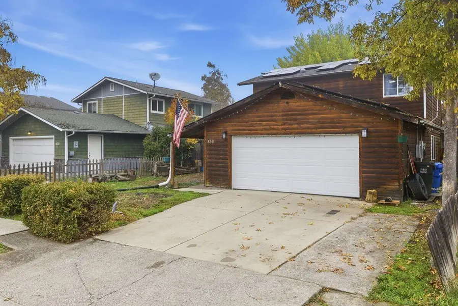 650 Sarah, Eagle Point, OR 97524 - Image #2