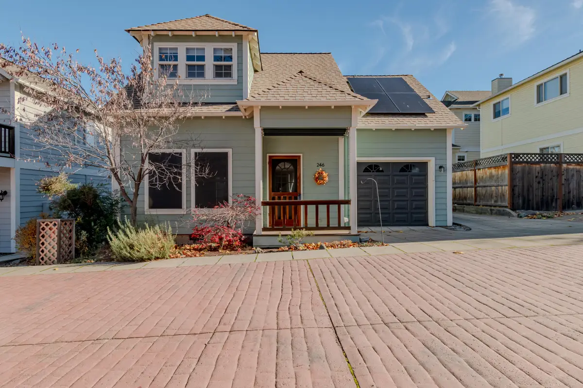 246 9th St Alley, Ashland, OR 97520 - Image #1