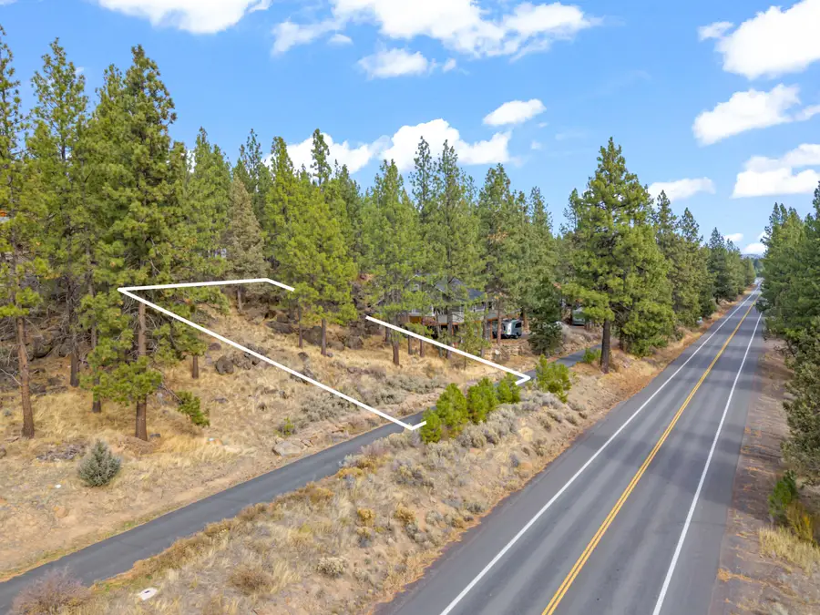 19520 SW Century Drive, Bend, OR 97702 - Image #3