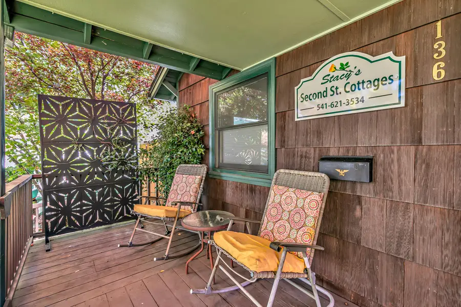 134 N 2nd, Ashland, OR 97520 - Image #3