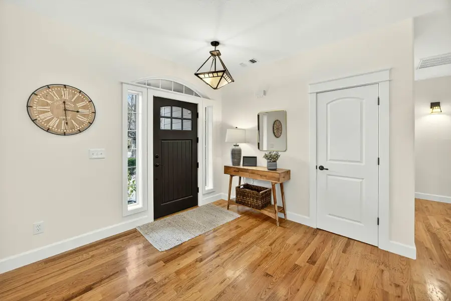 13 Portabello Way, Eagle Point, OR 97524 - Image #2