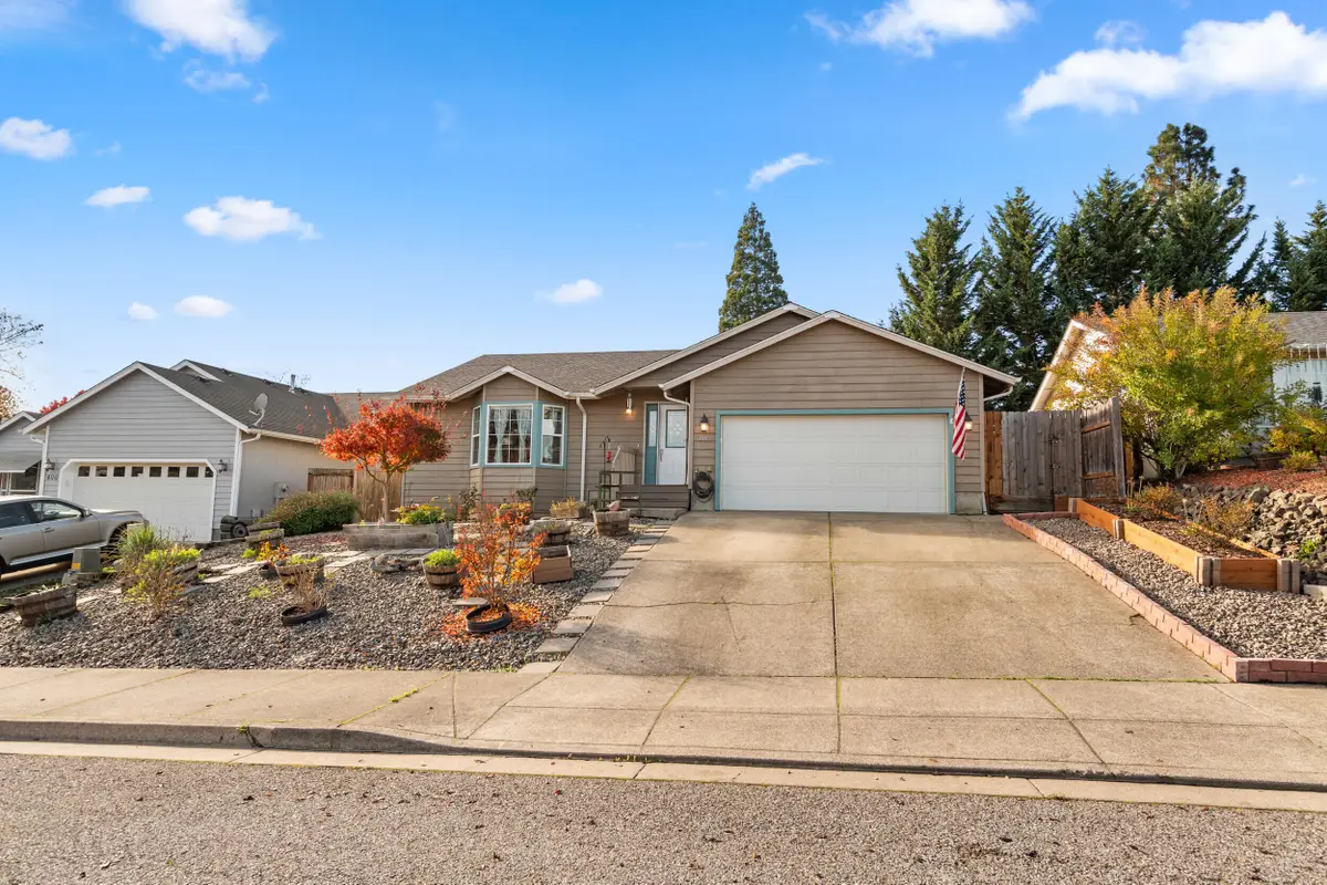 380 Sunnyside Drive, Winston, OR 97496 - #1
