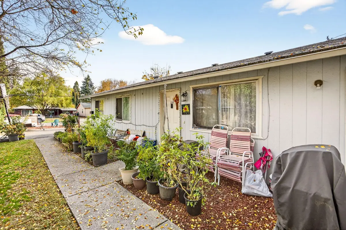 912 King, Medford, OR 97501 - Image #1