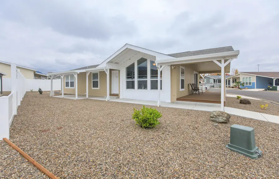 333 Mountain View, Talent, OR 97540 - Image #2