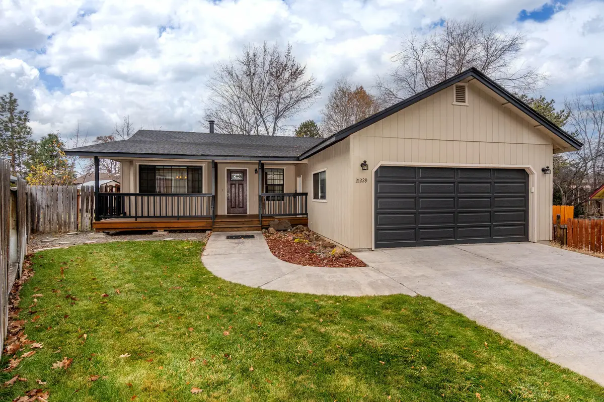 21229 Nicole, Bend, OR 97701 - Image #1