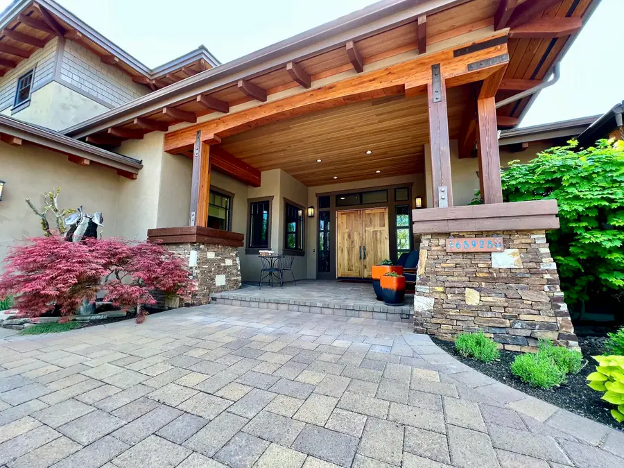 65925 Pronghorn Estates, Bend, OR 97701 - Image #2