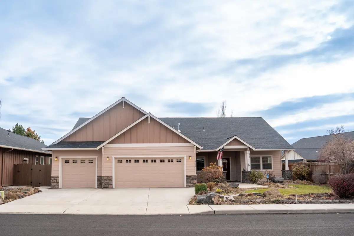 1752 NW Upas, Redmond, OR 97756 - Image #1