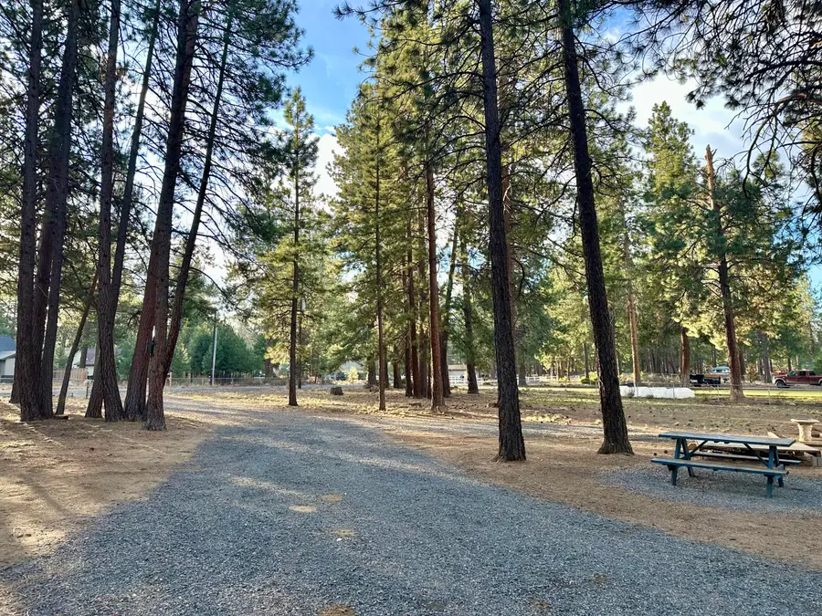 60083 Navajo, Bend, OR 97702 - Image #3