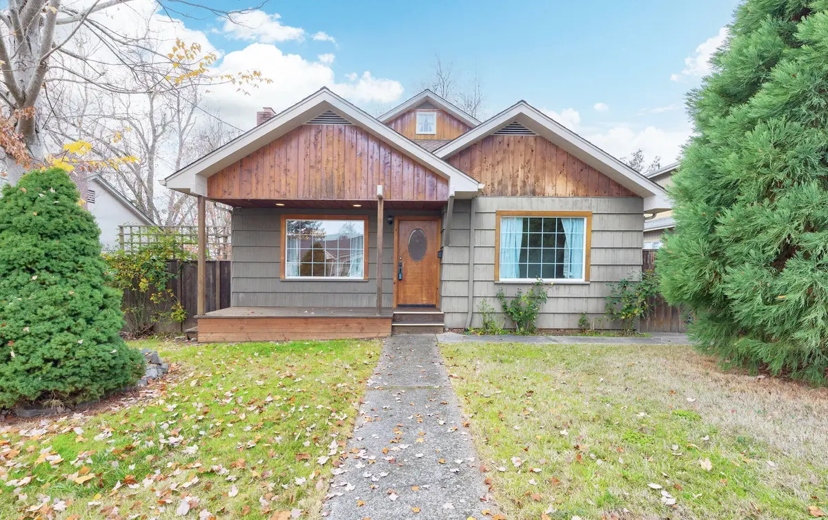 418 NE 11th, Grants Pass, OR 97526 - Image #1