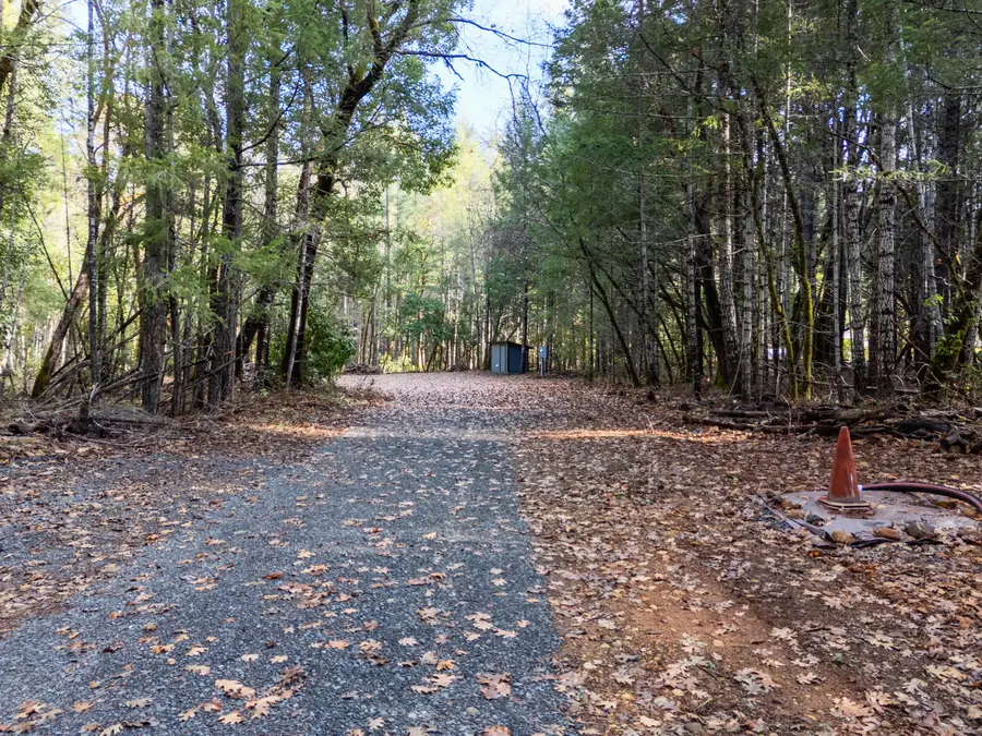 7001 Rockydale, Cave Junction, OR 97523 - Image #3