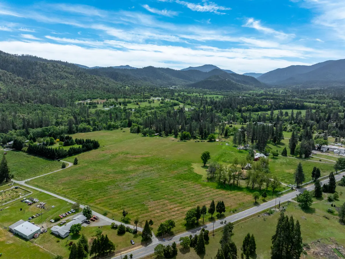 20541 Williams, Williams, OR 97544 - Image #1