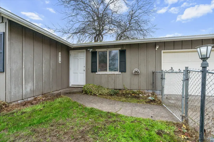 2618 Carr, White City, OR 97503 - Image #2