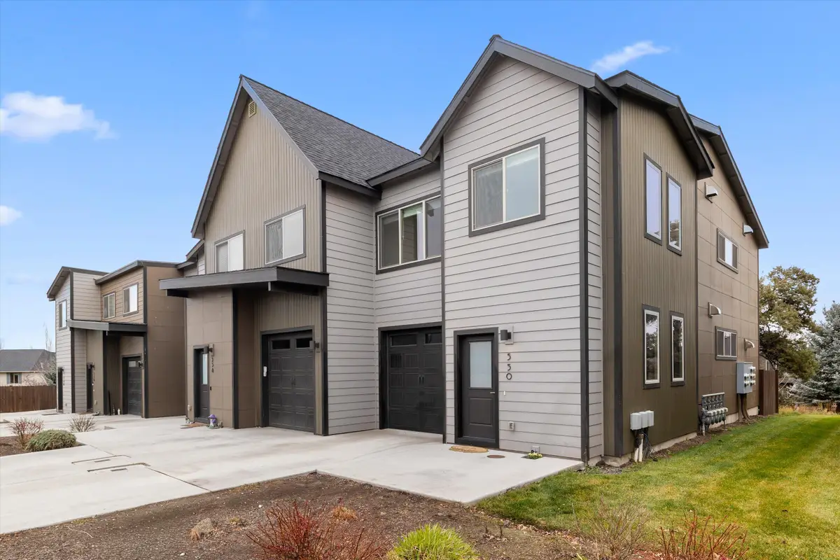 550 NW 28th, Redmond, OR 97756 - Image #1