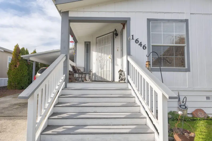 1646 Darin, Grants Pass, OR 97527 - Image #3