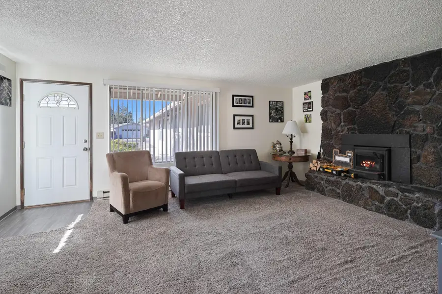 1212 SW 18th Street #1210-1212, Redmond, OR 97756 - Image #2