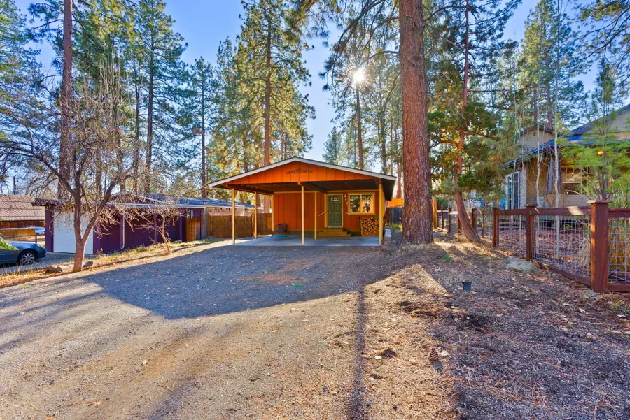 1505 NW Jacksonville, Bend, OR 97703 - Image #2