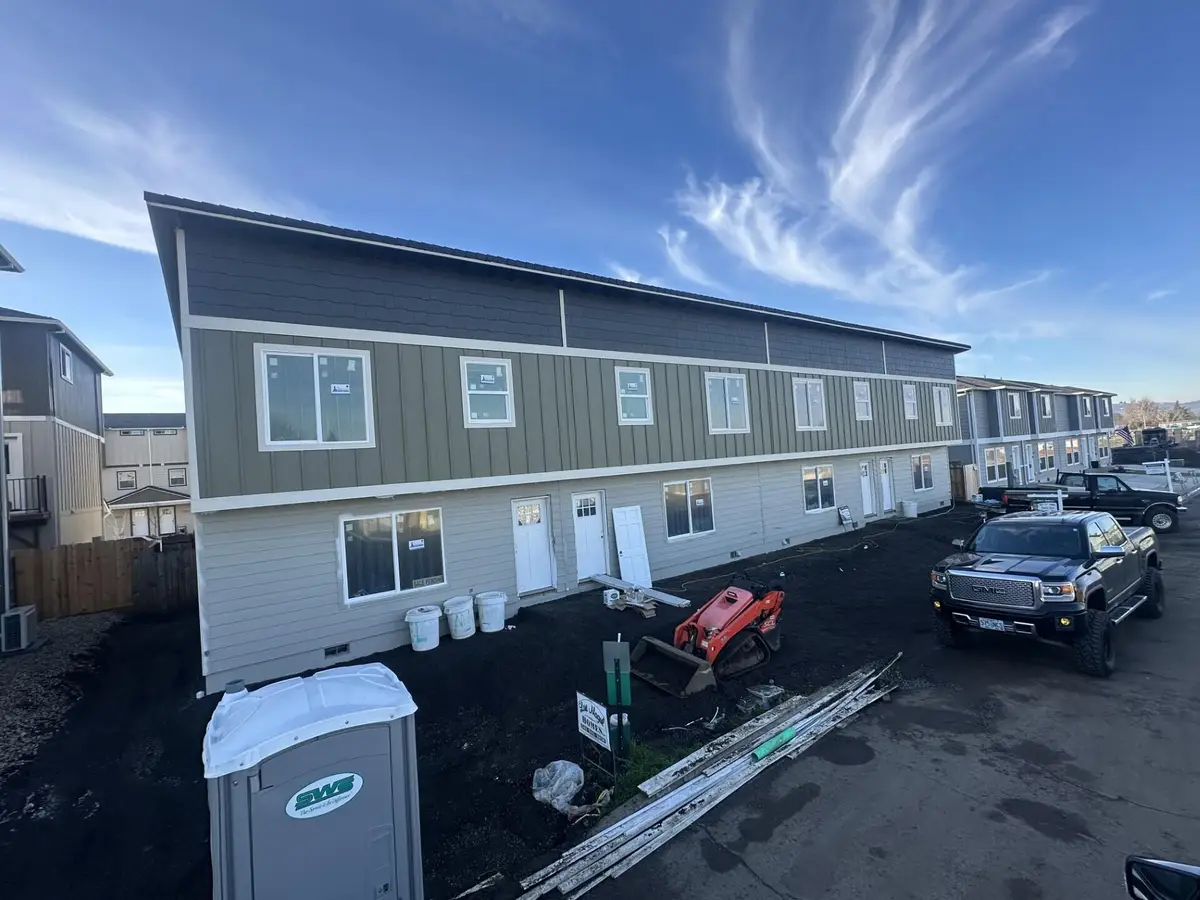 7871 Houston, White City, OR 97503 - Image #1