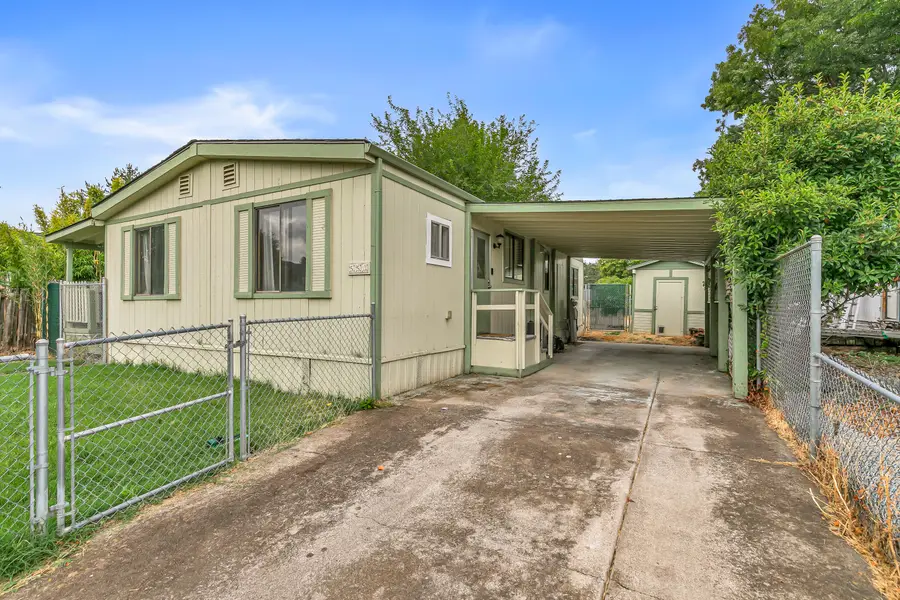 558 Meadow, Eagle Point, OR 97524 - Image #3