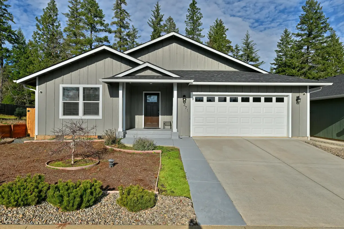 371 Cedar Ridge, Cave Junction, OR 97523 - Image #1