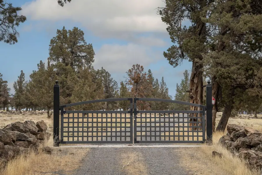 10498 SW Graham, Culver, OR 97734 - Image #3