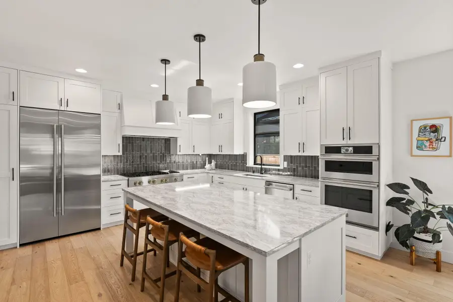 1185 NW Singleton, Bend, OR 97703 - Image #2