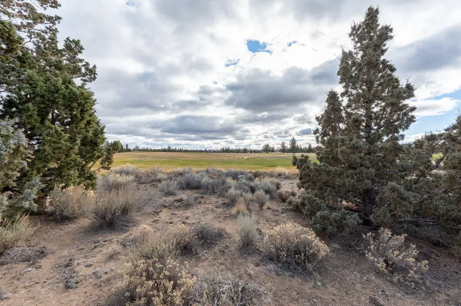 23011 Brushline, Bend, OR 97701 - Image #2
