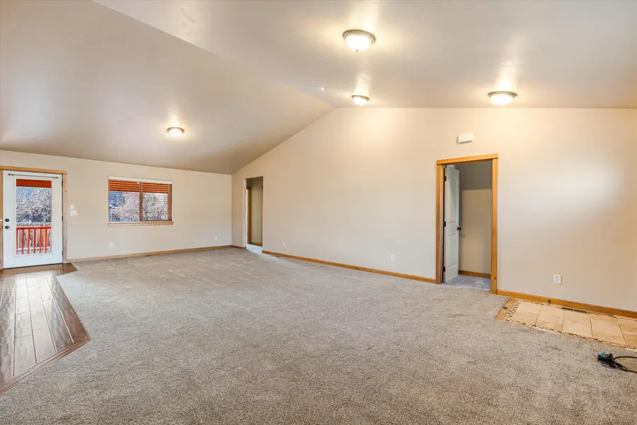 722 NE Redwood, Redmond, OR 97756 - Image #3