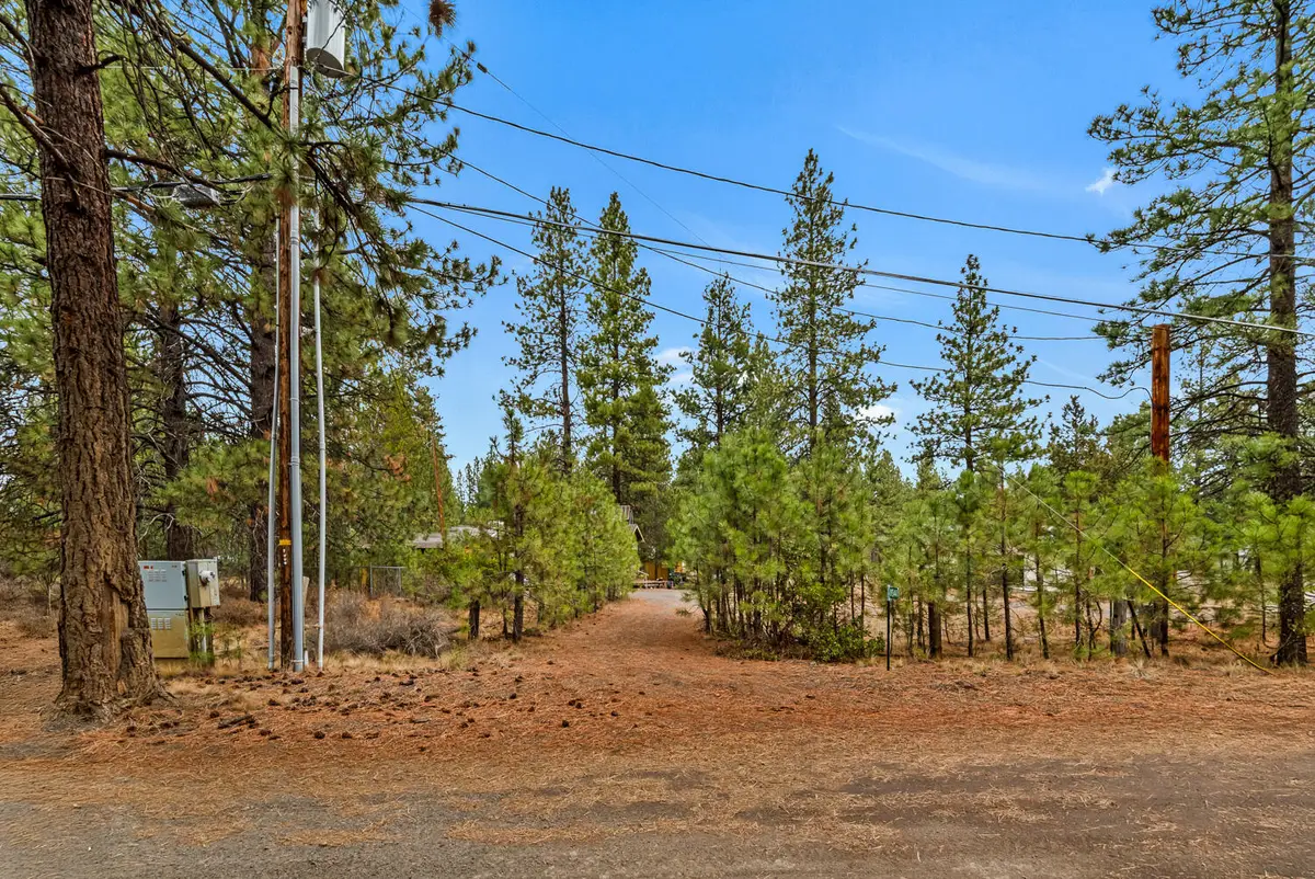 19344 Kiowa Road, Bend, OR 97702 - Image #1