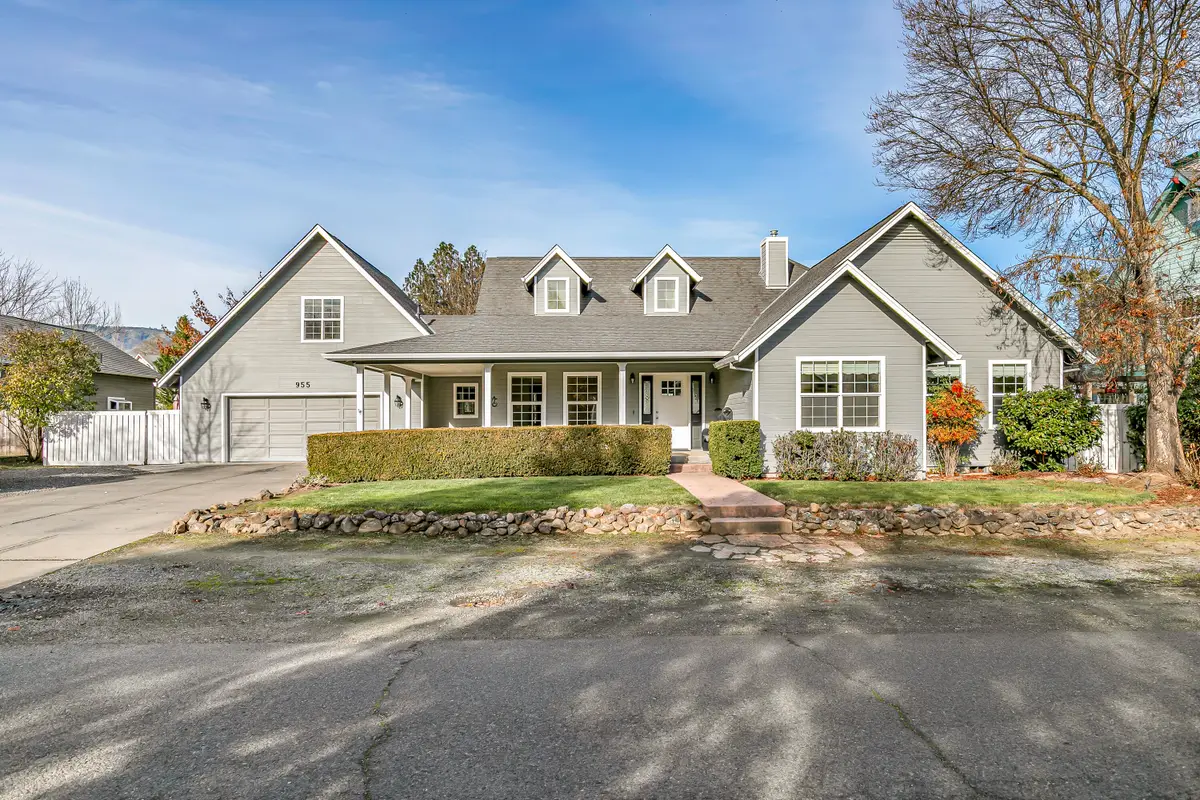 955 Beverly, Jacksonville, OR 97530 - Image #1