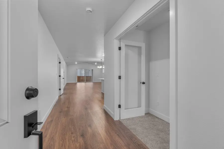 1062 NW Walnut, Redmond, OR 97756 - Image #2