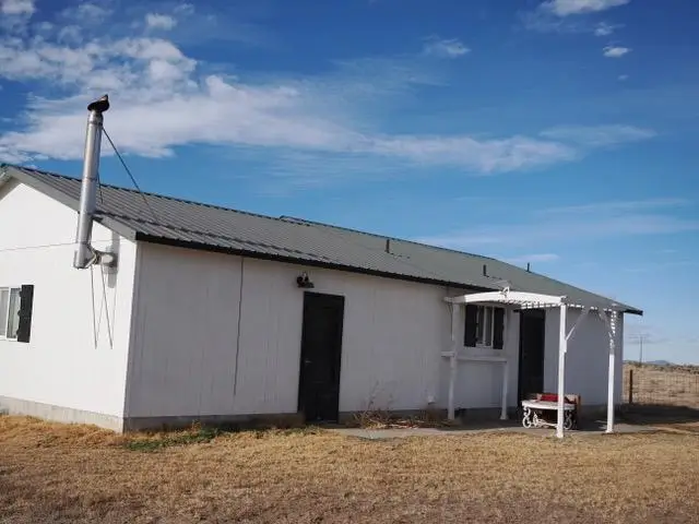 57969 Fossil Lake Road, Christmas Valley, OR 97641 - Image #2