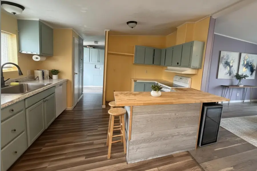 2622 Falcon, White City, OR 97503 - Image #3