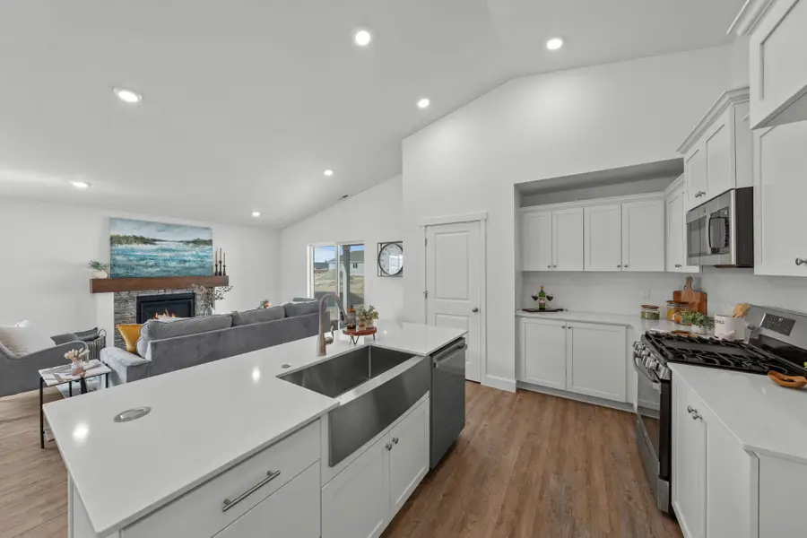 435 NW Monte Vista, Madras, OR 97741 - Image #3