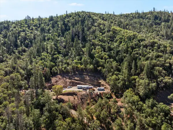 1050 Wards Creek, Rogue River, OR 97537