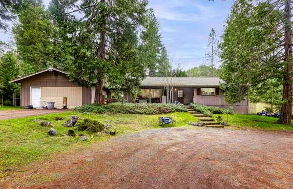 251 Surrey, Grants Pass, OR 97526