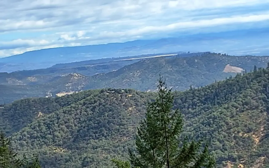 Galls Cr, Central Point, OR 97502 - Image #2