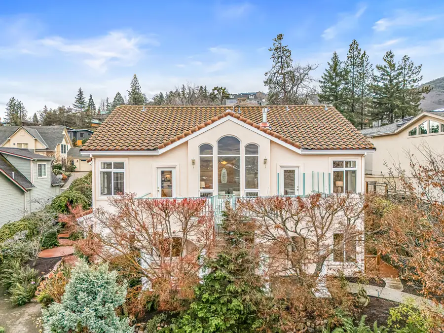 517 Lakota, Ashland, OR 97520 - Image #2